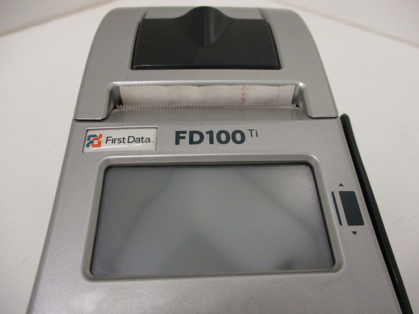 FIRST DATA FD100 / 001642020 CREDIT CARD READER