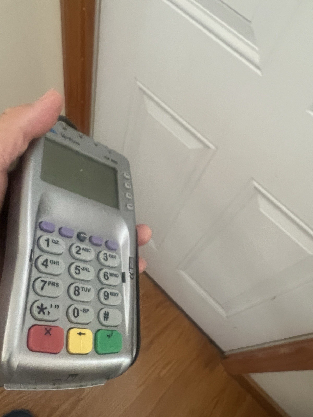 Verifone VX 680 3G Silver Handheld Bluetooth Wireless Credit Card Terminal