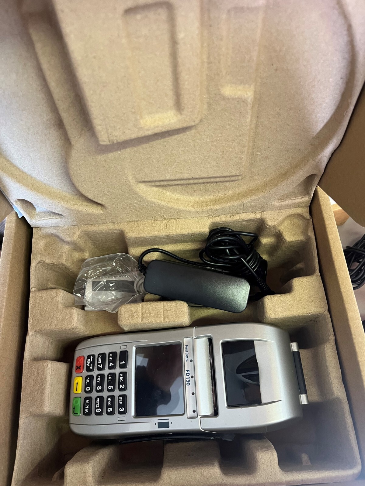 FIRST DATA FD130 Credit Card Reader w/Printer, Paper Roll & AC Adapter
