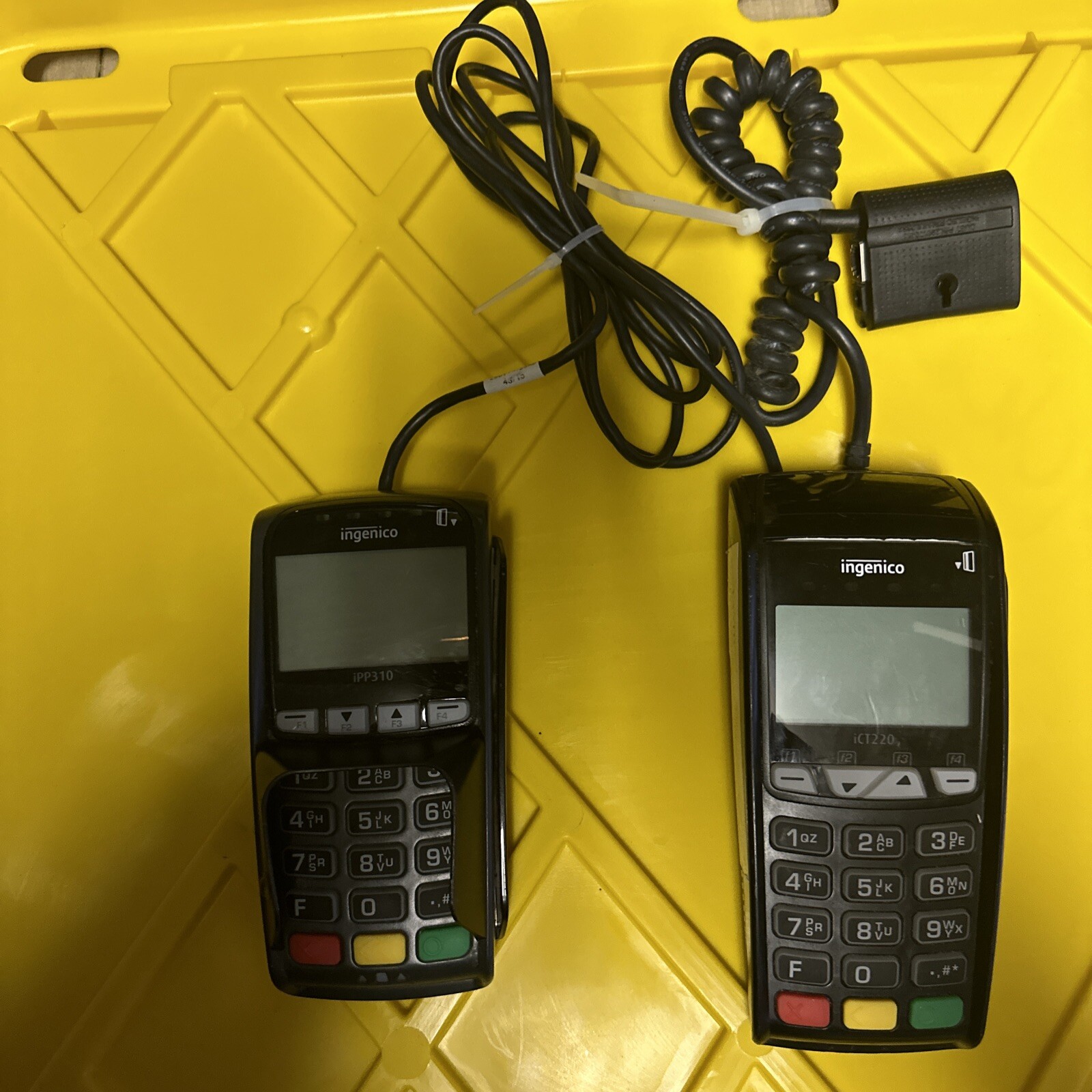 Ingenico iCT220 Credit Terminal Chip Reader w/Box Connector, Ipp310 Incl. Bundle