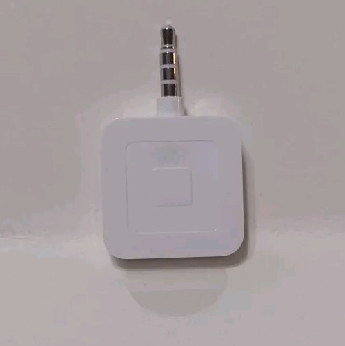 Square A-PKG-0206-01 Credit Debit Card Reader – White for Apple iPhone & Android