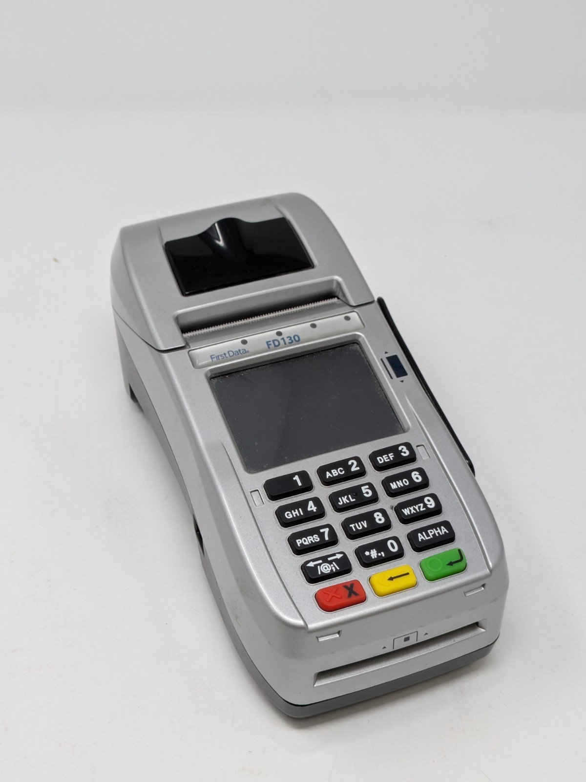 First Data FD130 Credit Card Terminal – AS-IS – Powers On