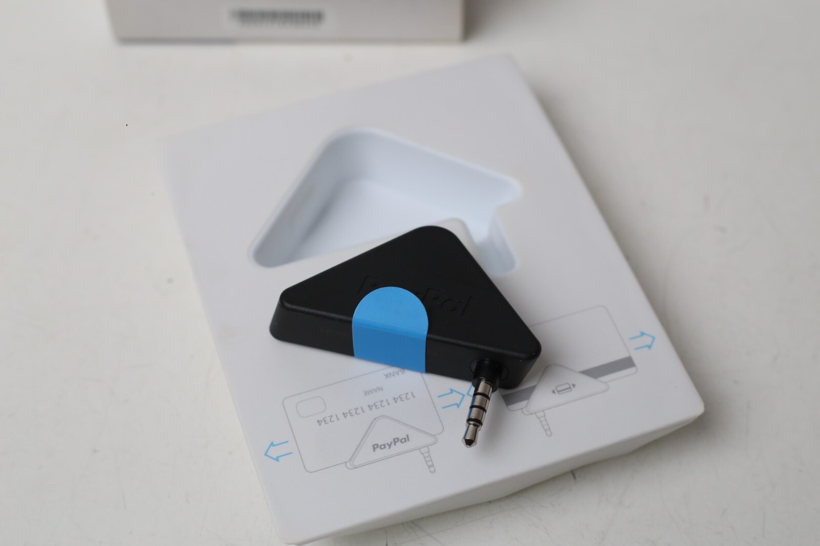 PayPal Mobile Credit Card Reader Swiper iPhone Android 3.5mm Headphone Jack