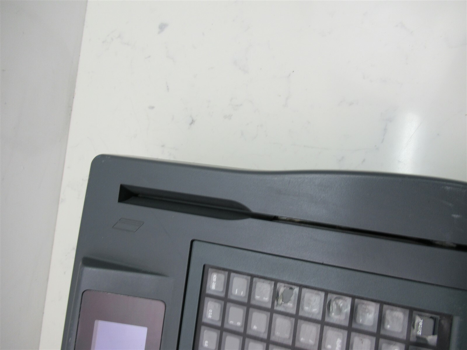 Micros 400700-001 Keyboard Workstation 4 Credit Card Point of Sale POS Terminal