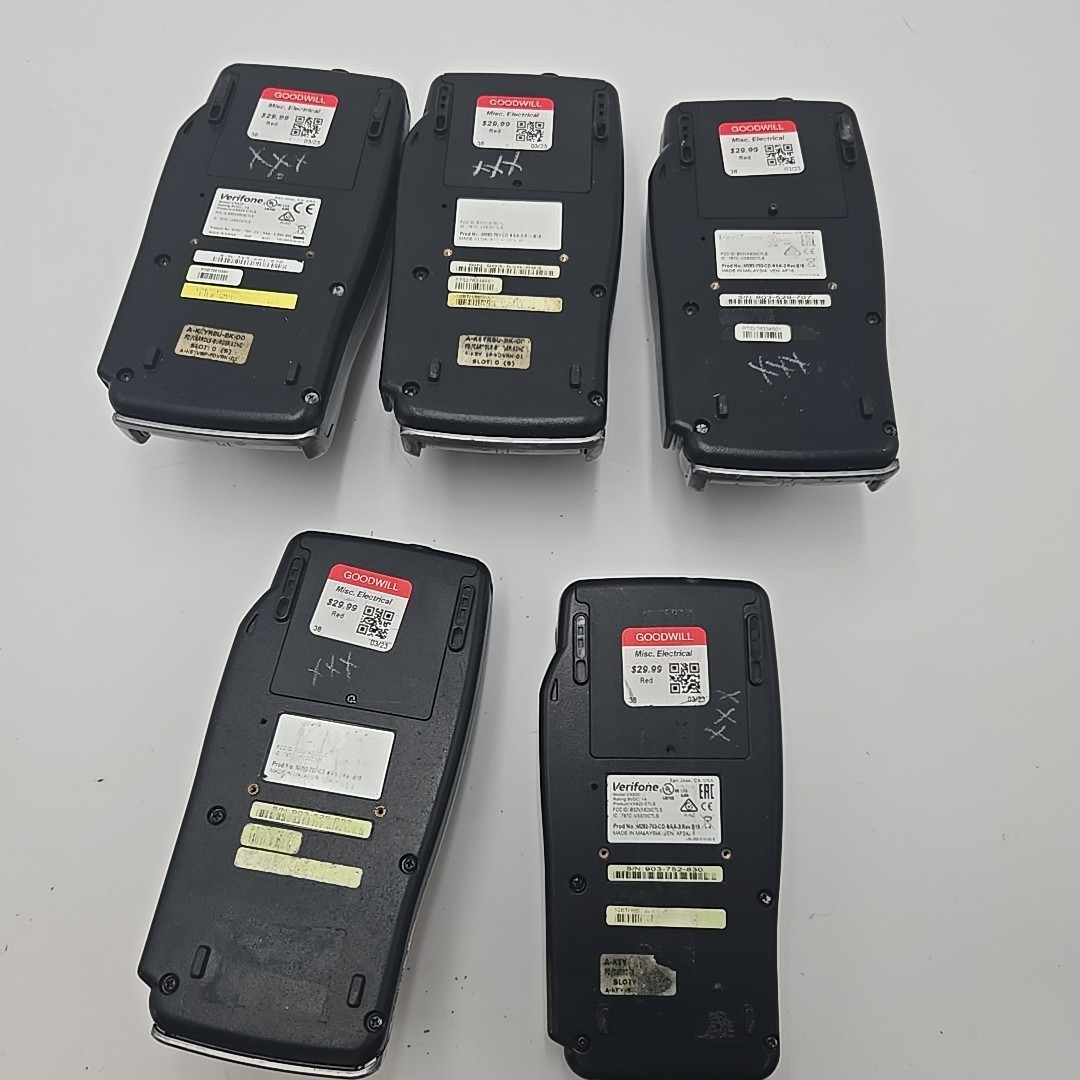 Lot Of 5 **Untested Sold As-is For Parts** Verifone VX820 Card Readers