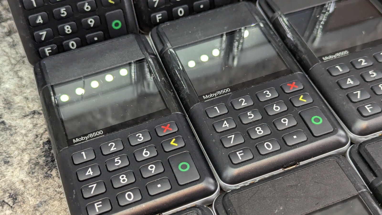 17 x Ingenico Moby/8500 Black Wireless Portable Card Reader Mobile – For Parts