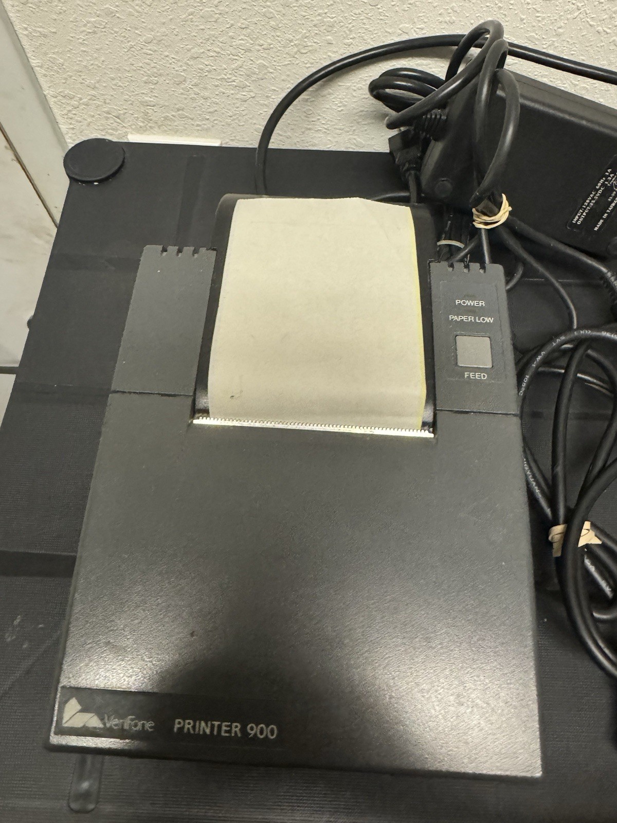 VeriFone P900 Credit Card Receipt Printer Set – Good Condition –