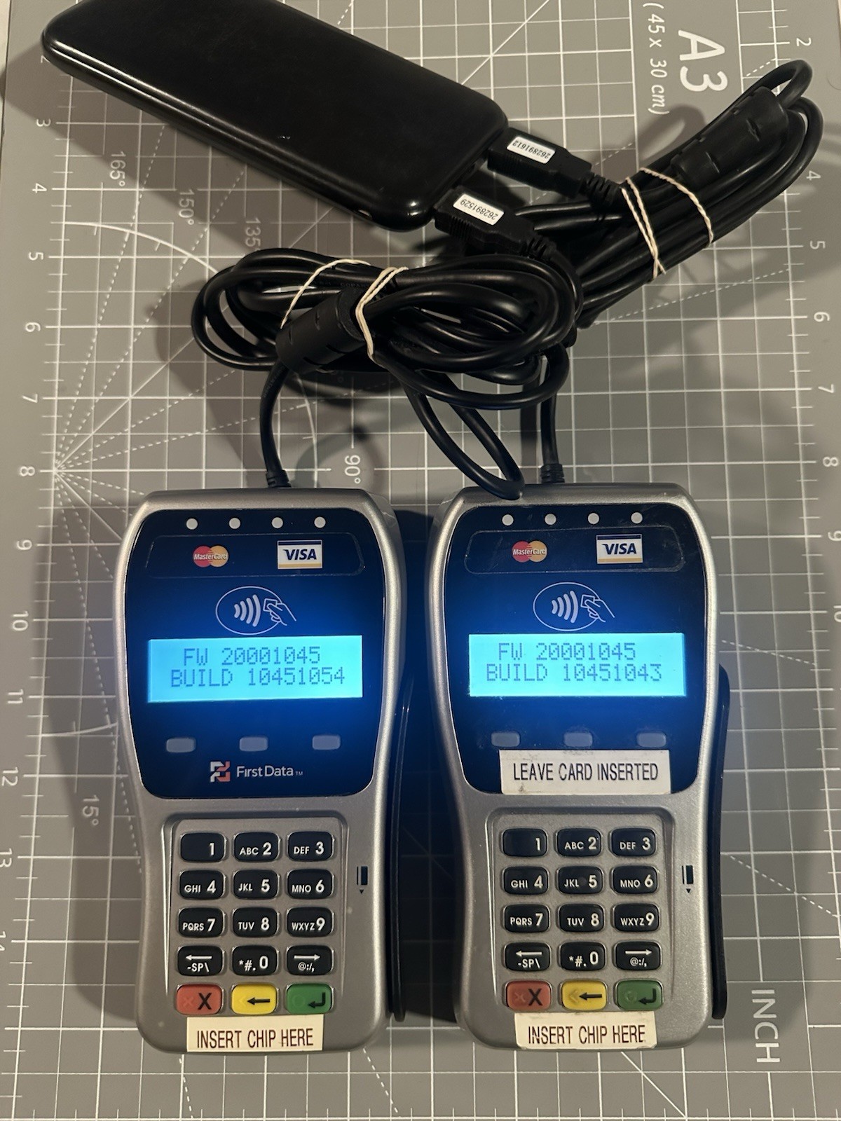 🔥LOT OF 2 FIRST DATA FD-35 CREDIT CARD READER PROCESSORS EMV NFC PIN PAD