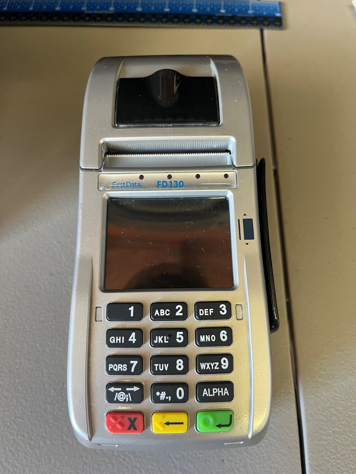 FIRST DATA FD130 Credit Card Reader w/Printer, Paper Roll & AC Adapter