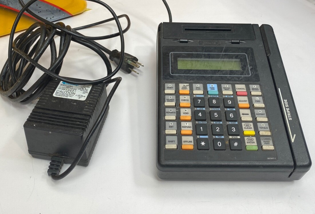 Hypercom WLT 2408-1 Credit Card Terminal With Power Supply