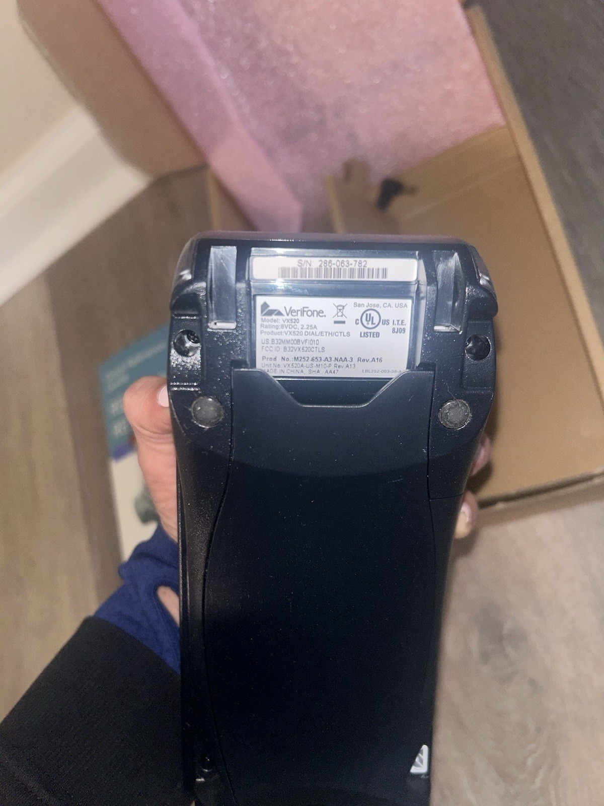VeriFone Vx520 EMV Credit Card Machine M252-753-03-NAA-3