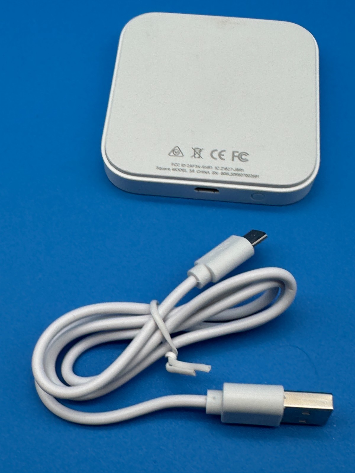 Square Model S8 Contactless Payment Card Reader Bluetooth NFC EMV chip