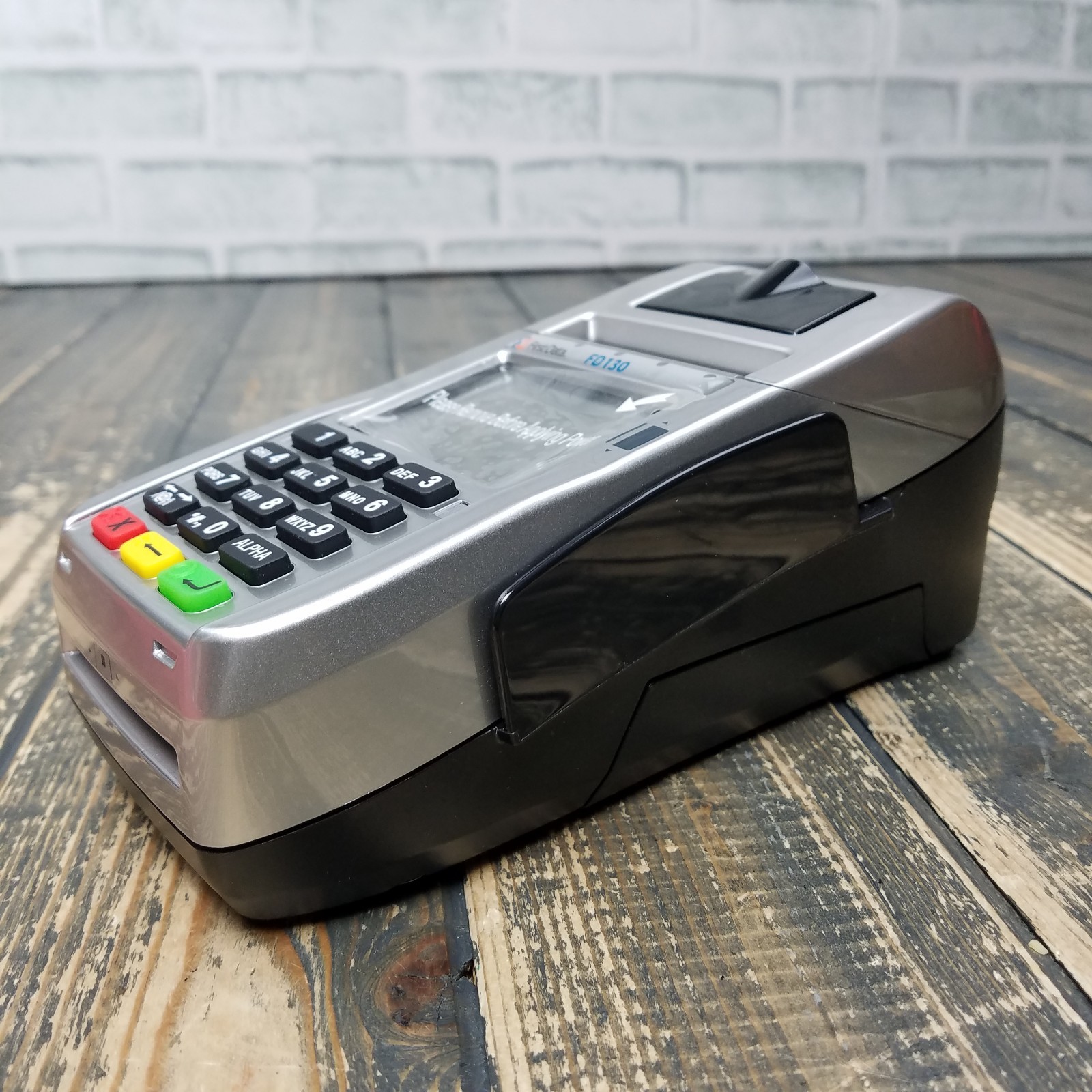 First Data FD130 Credit Card Terminal in BOX with Adapter and Paper + BOX