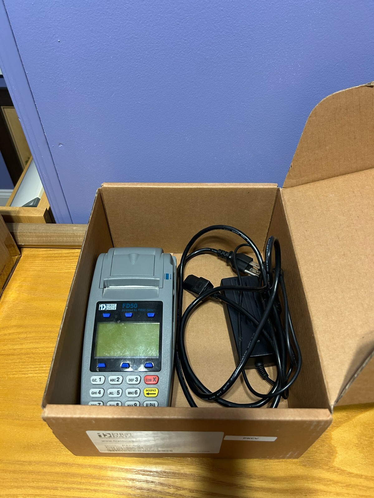 FIRST DATA FD50 Credit Card Terminal – Used with Power Supply and Original Box