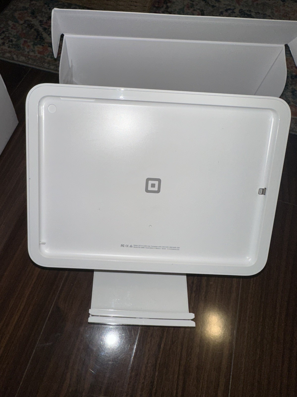Square Stand With contactless chip fit iPad Air (2017, 2018), iPad Pro 9.7″ READ