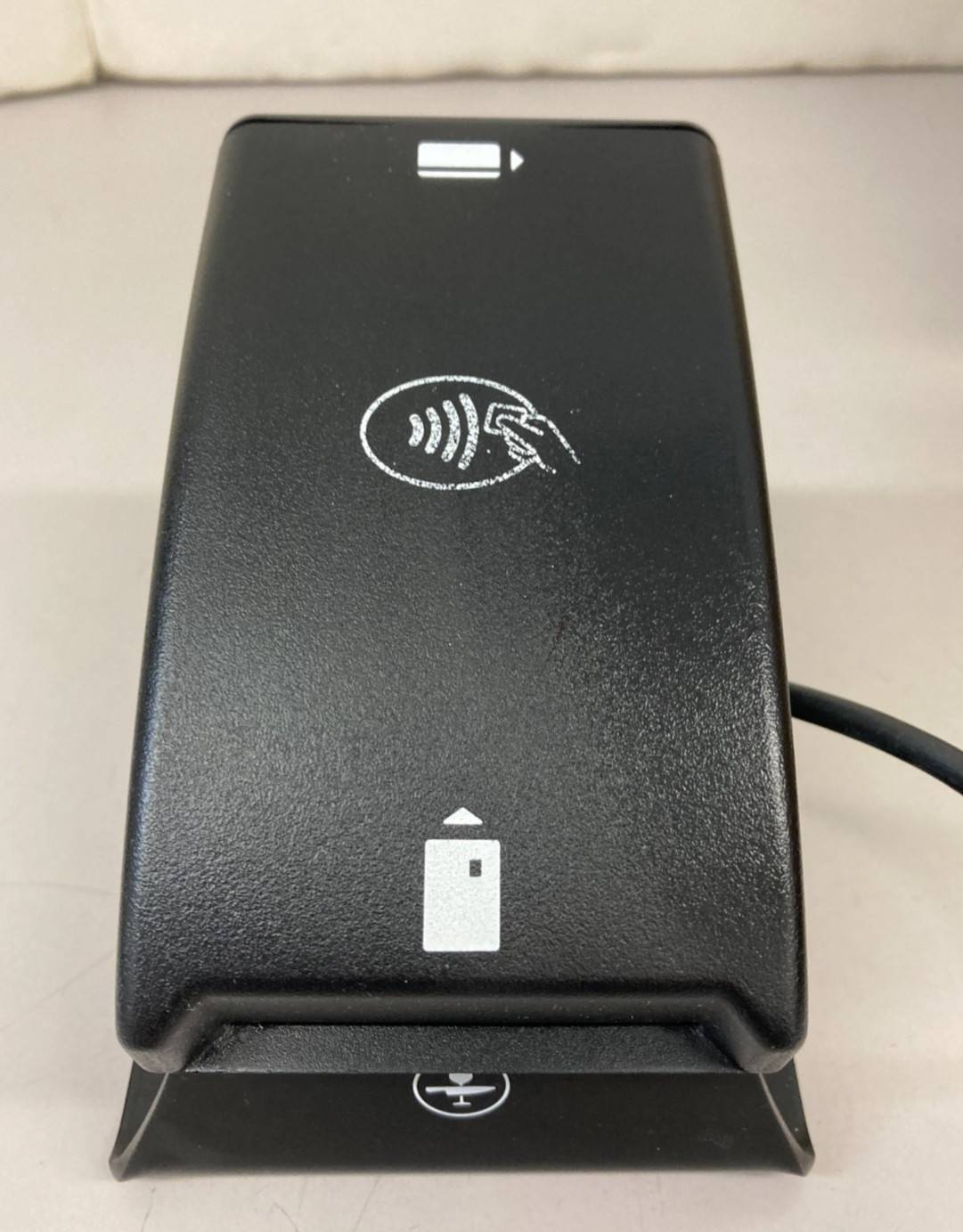 Vault Brand USB Powered Bluetooth 3-in-1 Card Reader Model ID 80149008-001