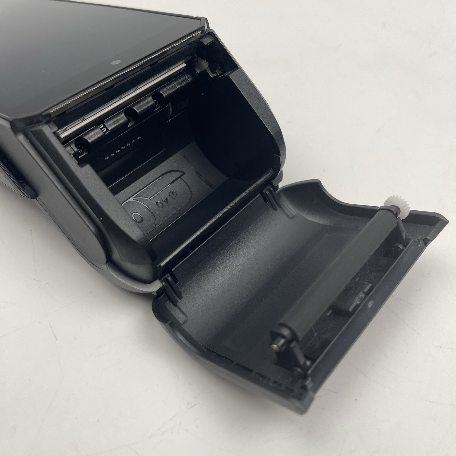 Ingenico Axium DX8000 Card Payment Terminal No Battery – Preowned