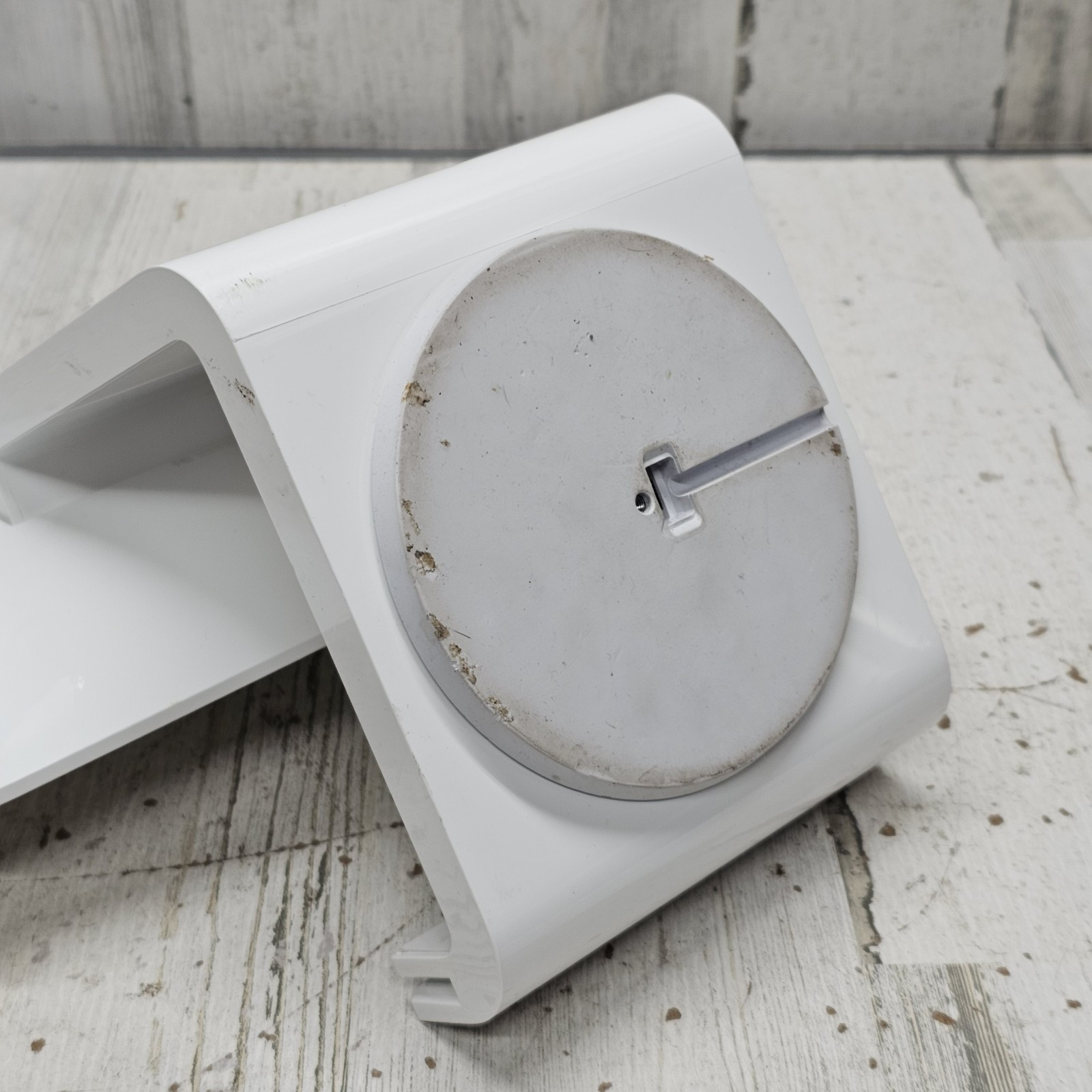 Square Stand for iPad – White Model #S025