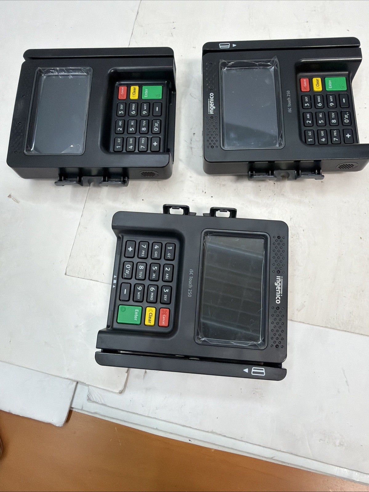 3x Ingenico ISC250-V4 – ISC Touch 250 Payment Terminal Credit Card Machine