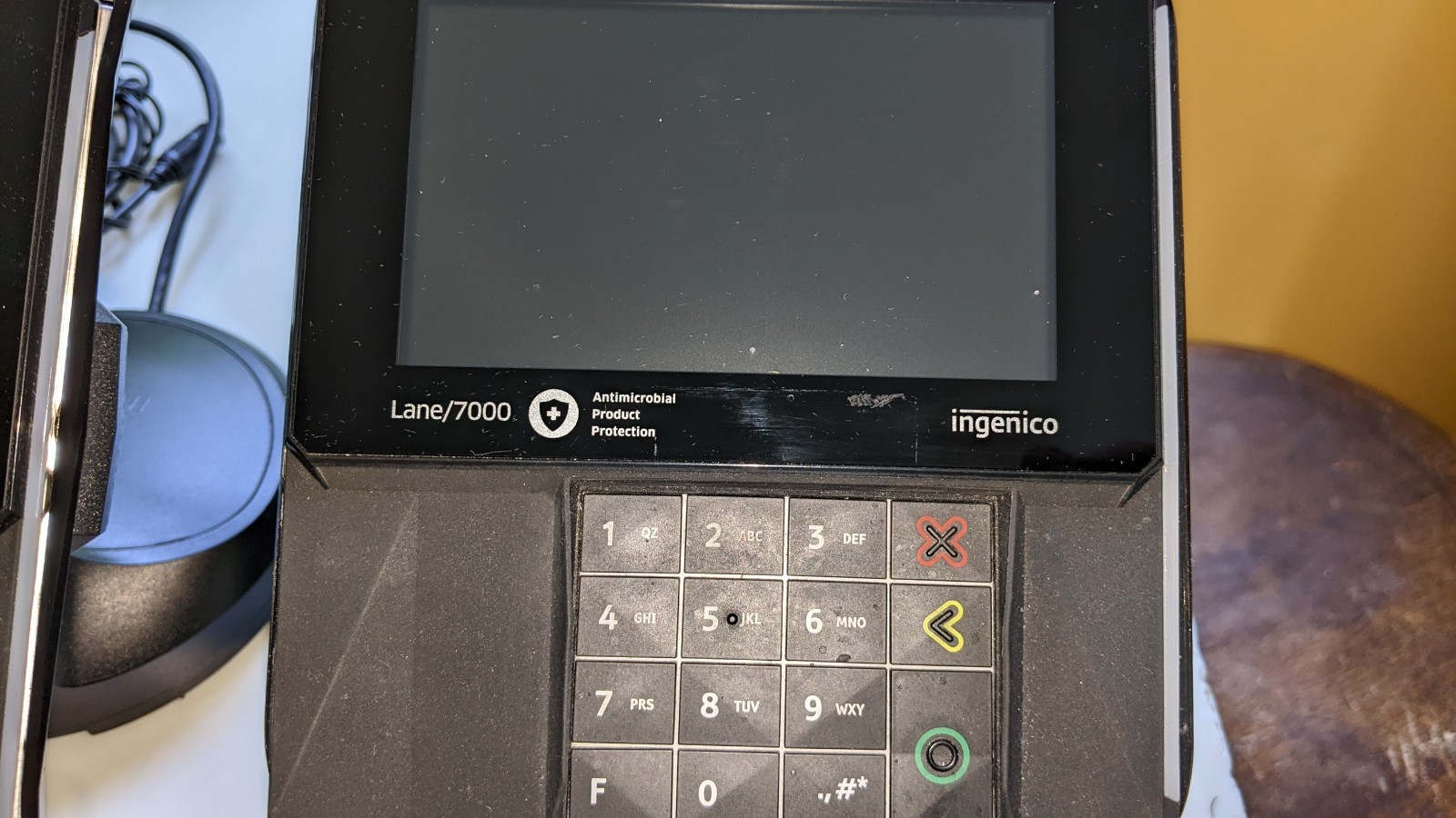 2 Ingenico Lane 7000 Payment Terminals, pre owned in good working cond!