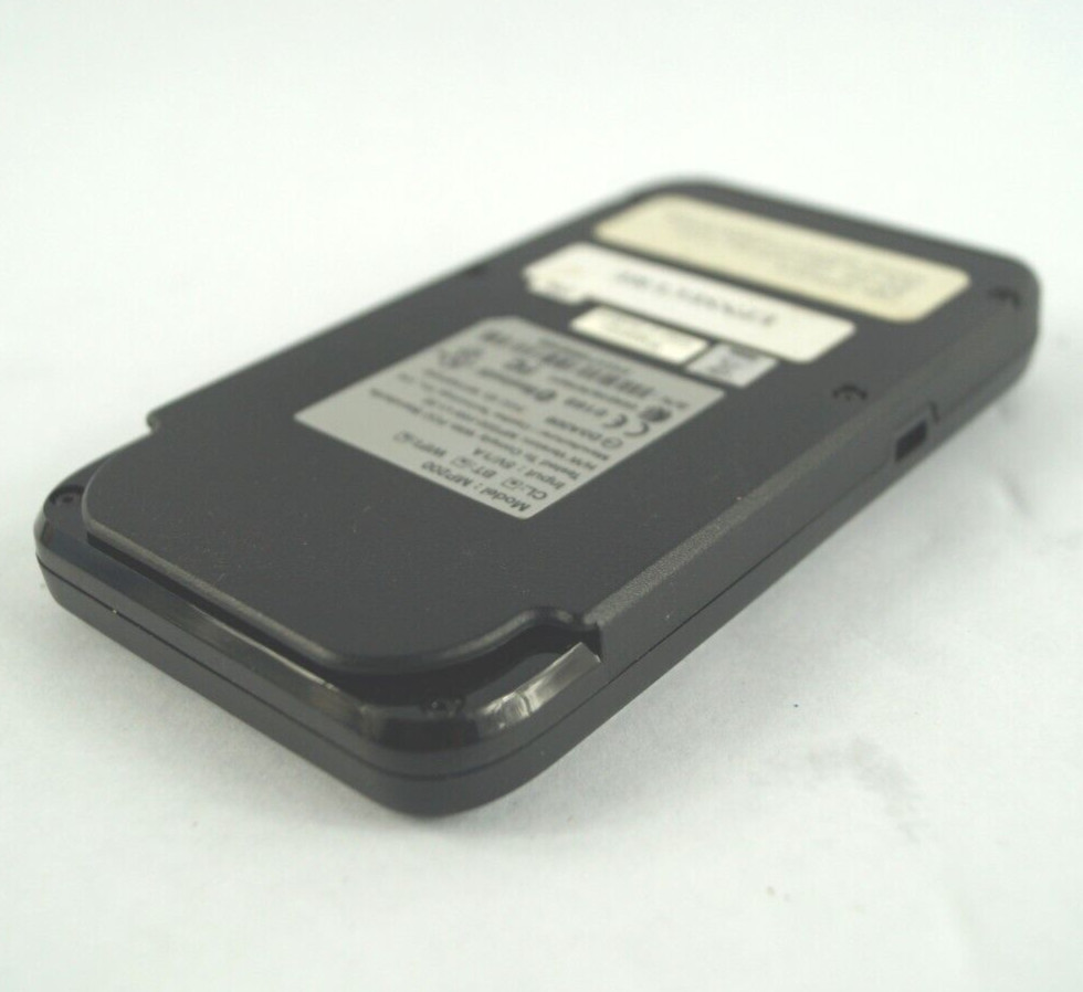 Castles Technology MP200 Wireless Touch Display Card Reader Black No Cable B321