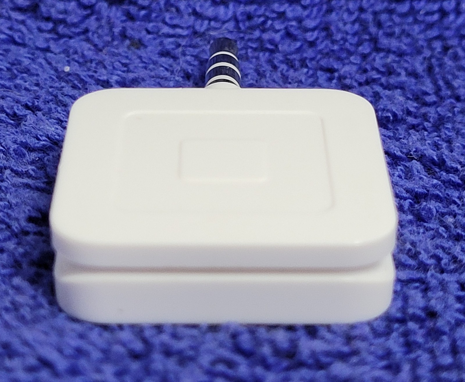 Square Credit Card Reader for iPhone/iPad/Android 3.5mm Headphone Jack Untested