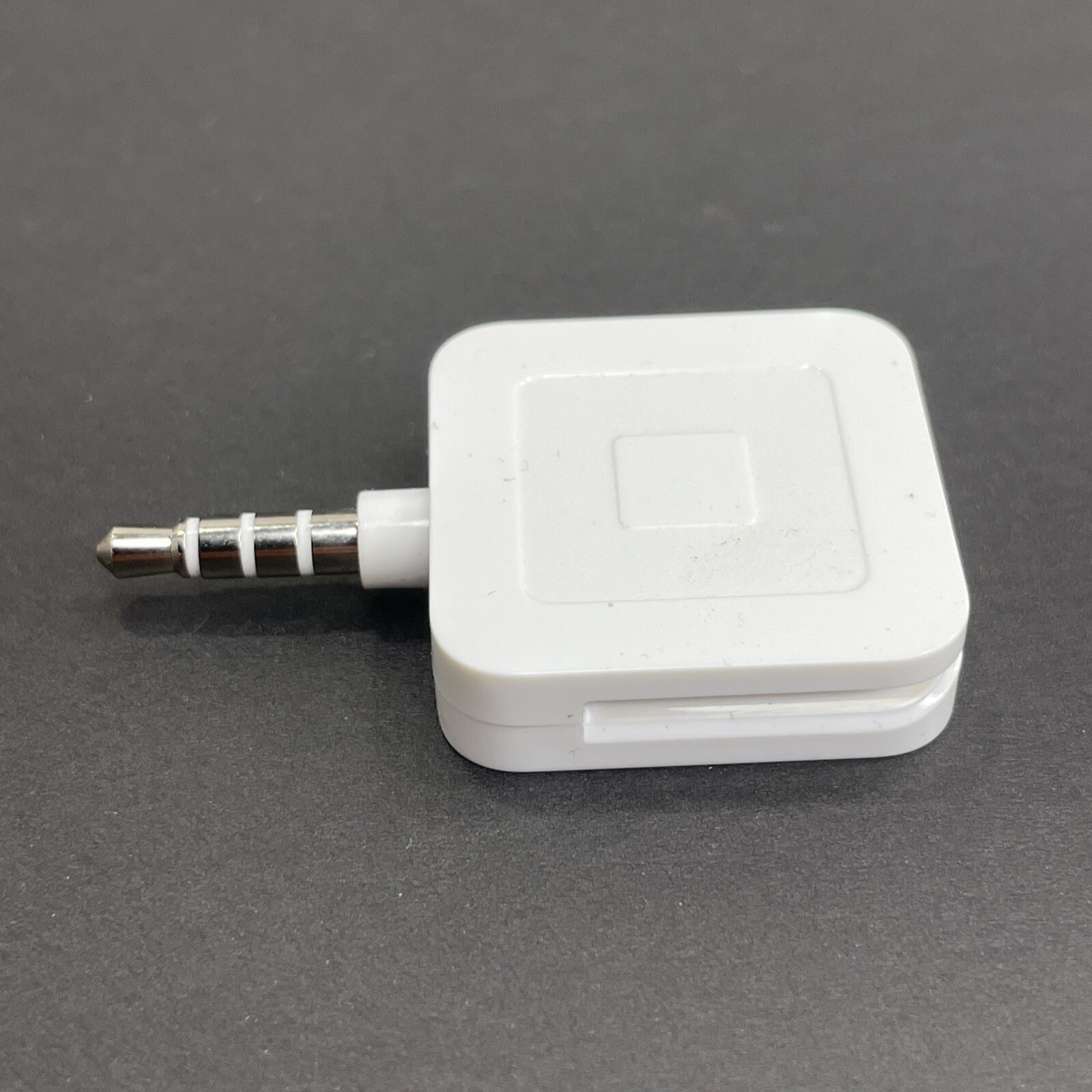 Square Plug-In Credit Debit Card Reader – White for Apple iPhone and iPad