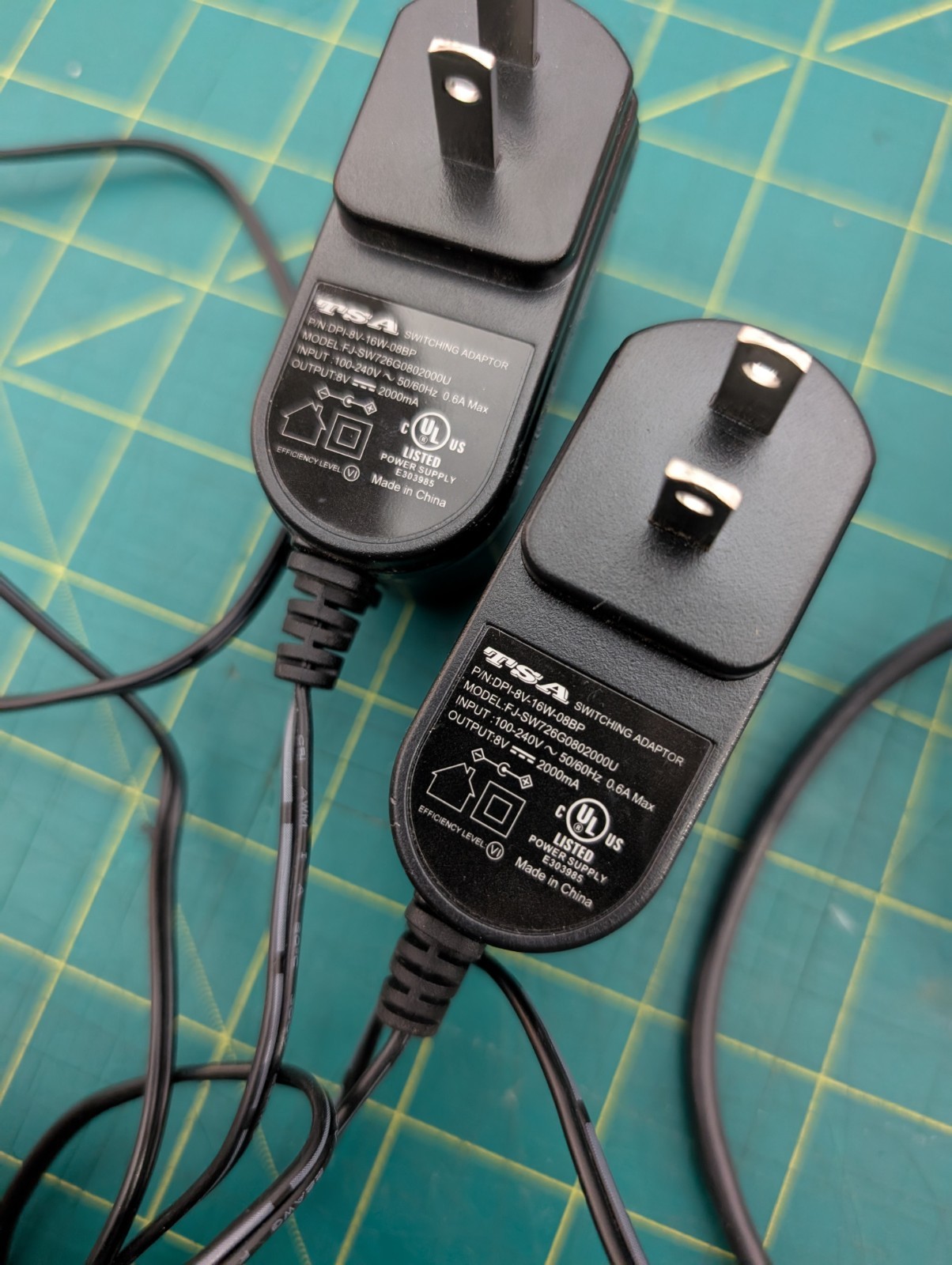 2x Aluminum Stands & Ingenico IPP350 Credit Card Terminal W/Power Supply