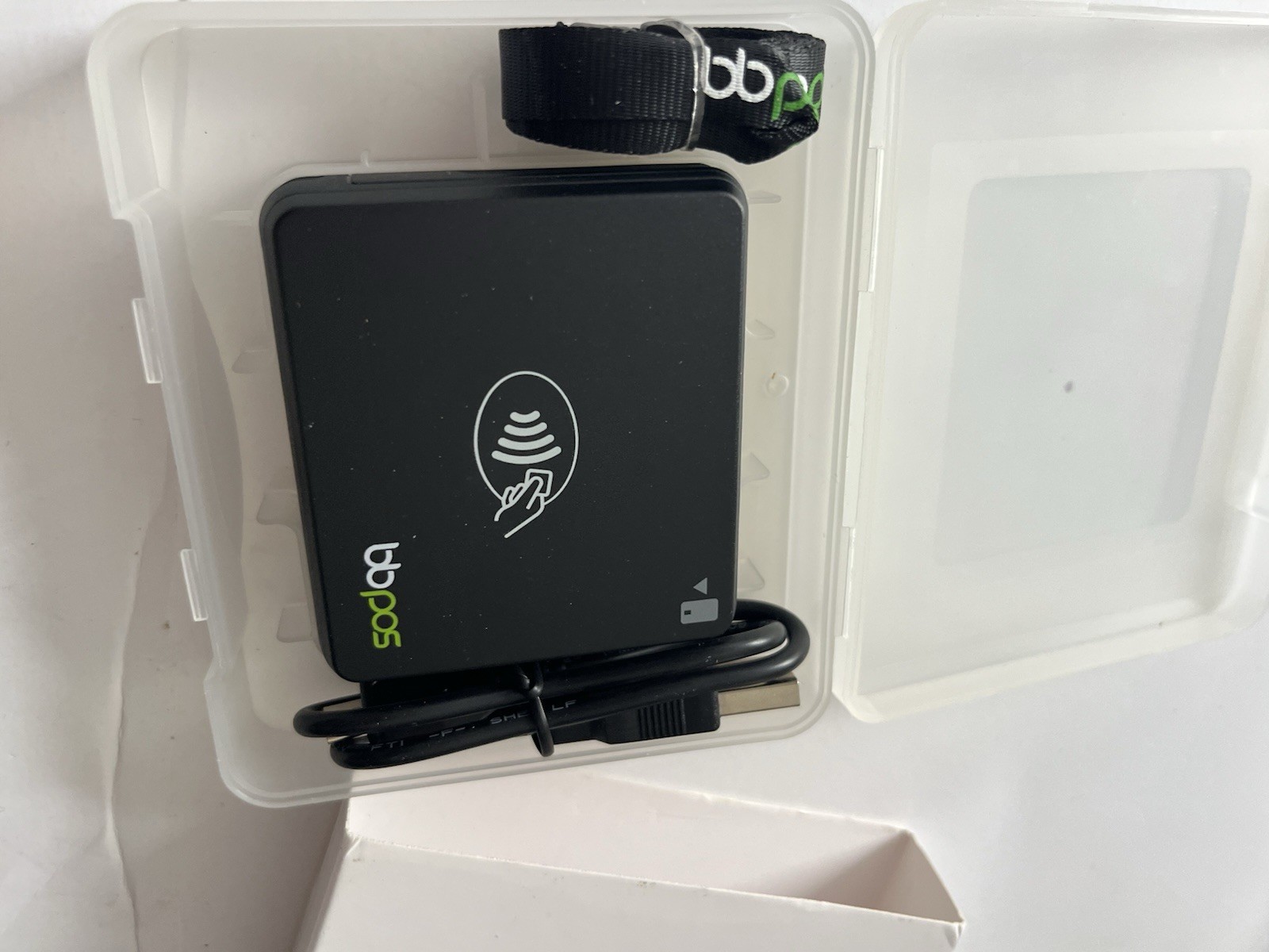 BBPOS Chipper EMV / NFC Bluetooth USB Card Reader MAGSTRIP 2AB7X-CHB2X -Black