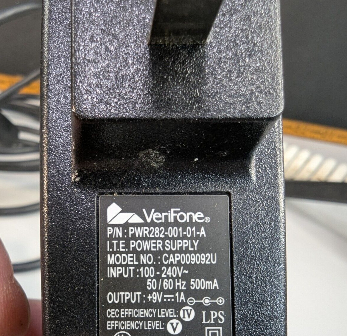 Verifone VX820 Terminal with power cord Tested