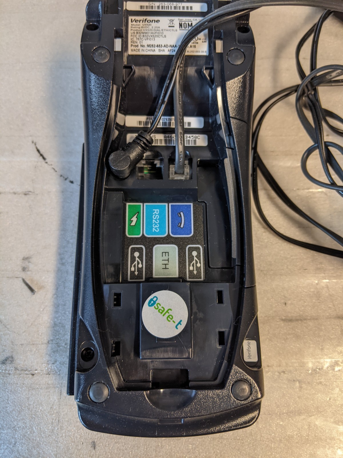 Lot of 4 VeriFone VX520 EMV NFC Credit Card Machines with Power Adapters – Reset