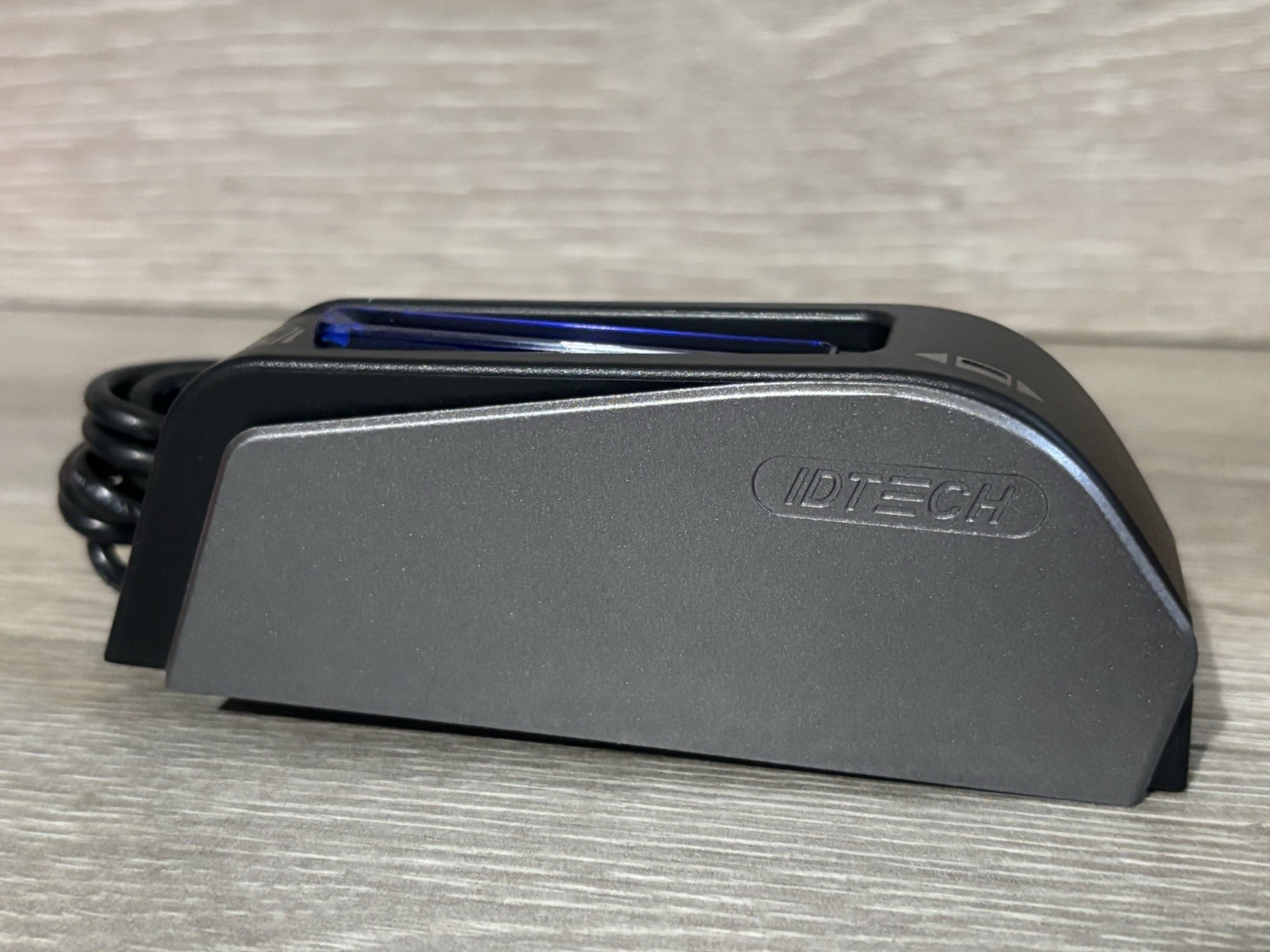 ID Tech Augusta, IDEM-251P, USB Chip and Magnetic Stripe Card Reader