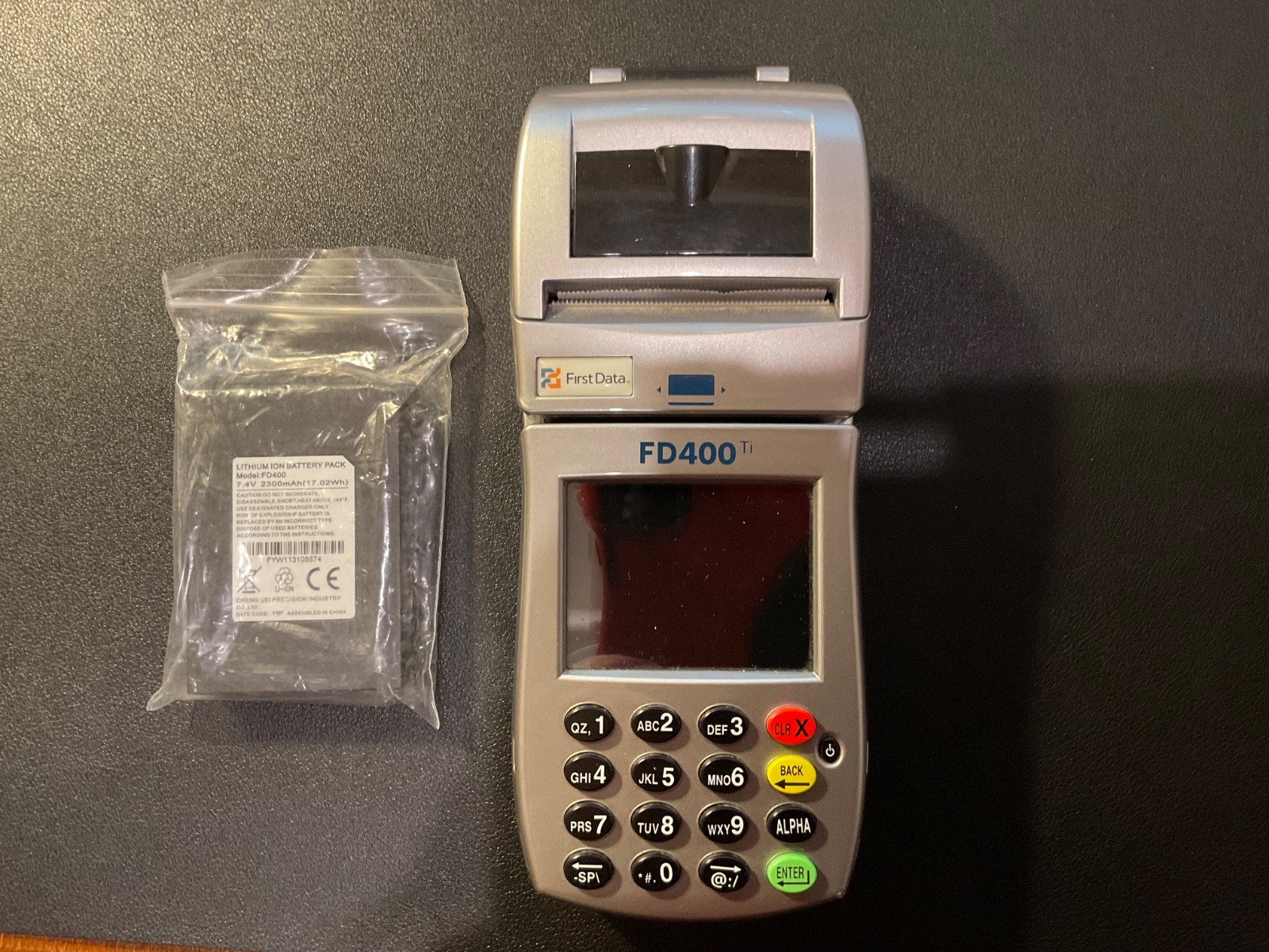 First Data FD400 TI Credit Card Terminal w/ Power Supply and paper.