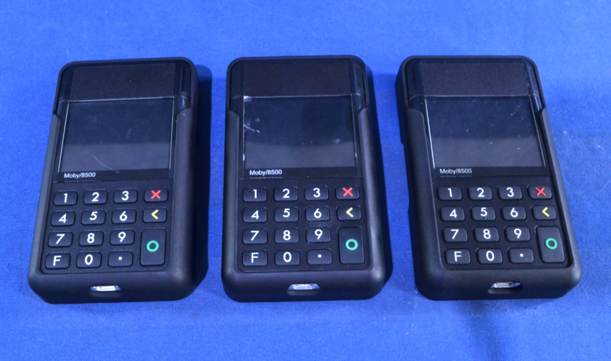 Lot of 3 Ingenico Moby 8500 P8F506-09215A mPOS Smart Card Reader (J072104)