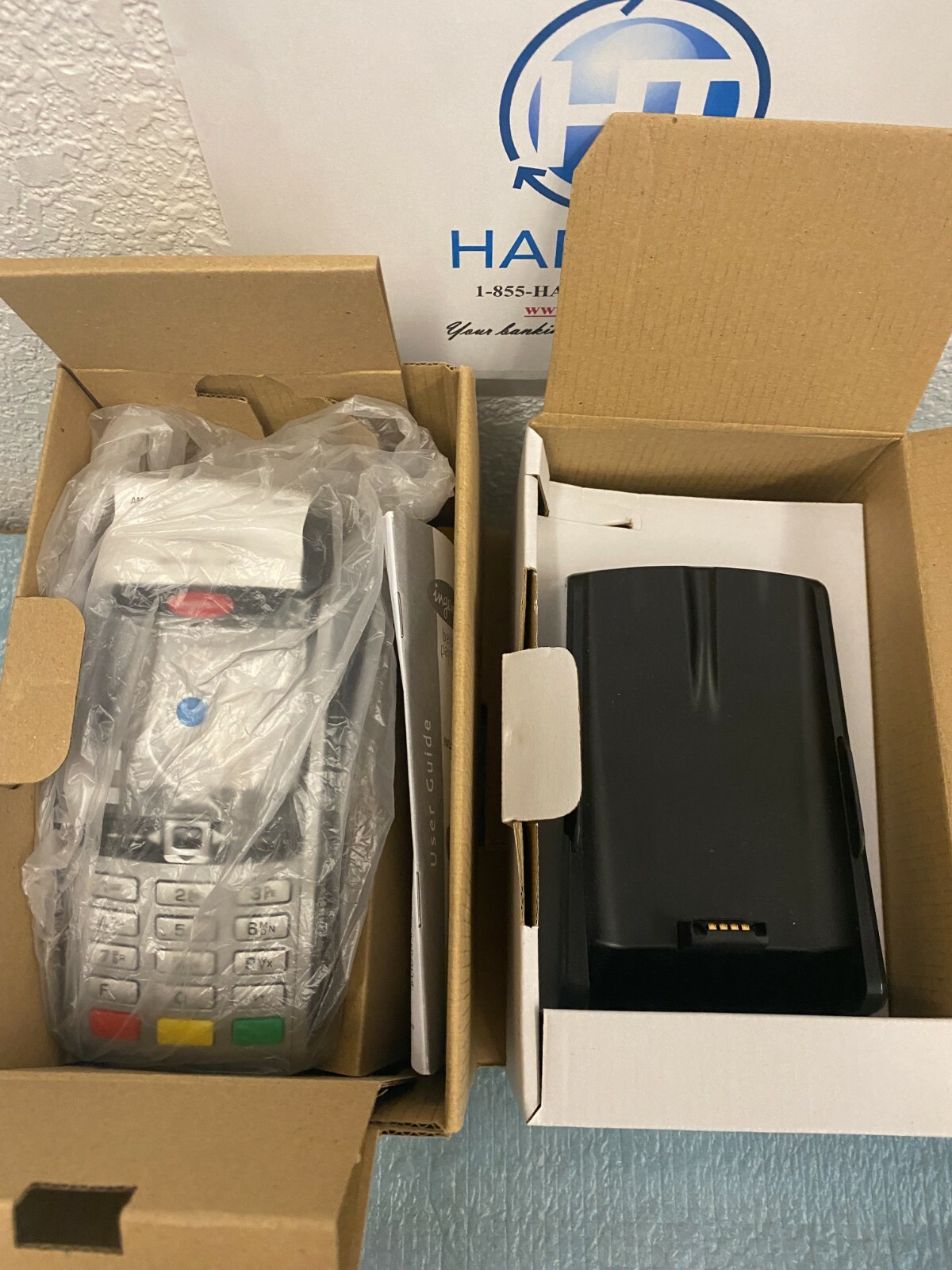 Ingenico iWL250 Wireless Credit Card Payment Terminal with IWL200 charging stand
