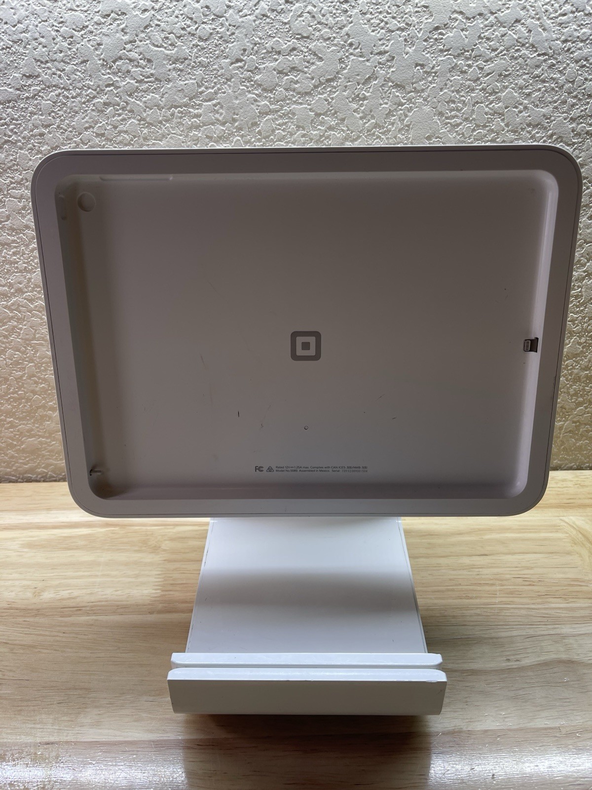 Pre Owned | Square S089 POS Terminal Countertop Dock Only – White for 9.7″ IPAD