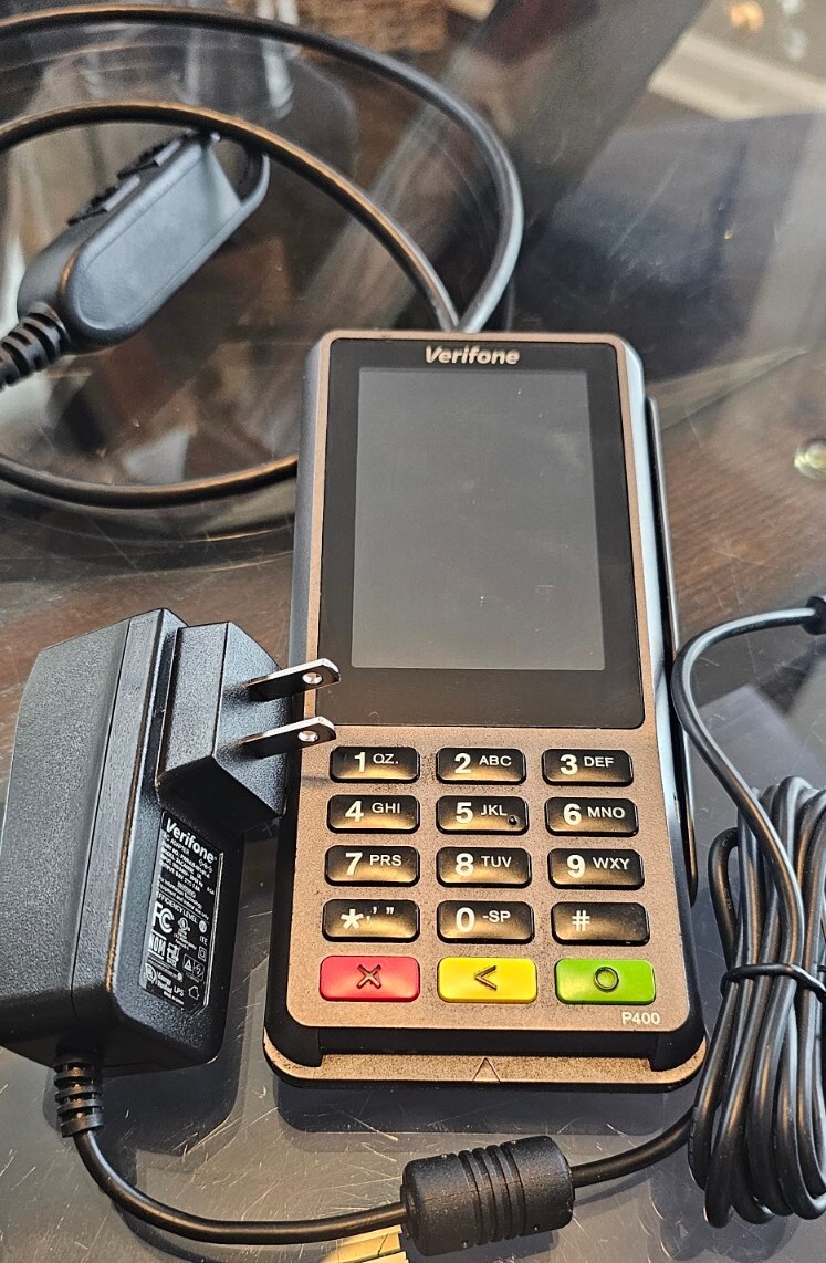 Verifone P400 Plus PIN Pad M435-003-04-NAA-5 With Power Cord