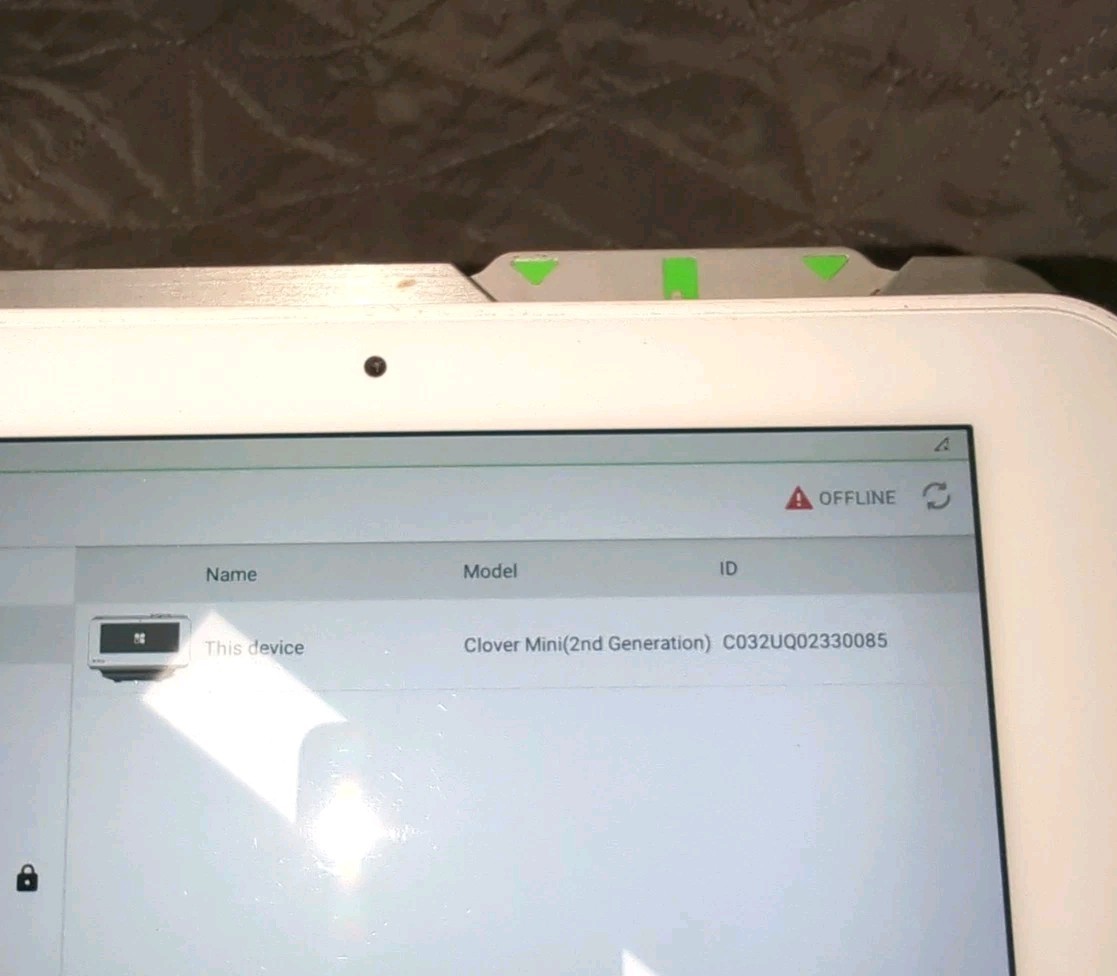 Clover Mini 2 POS System With Power Cables & Hub Factory Reset