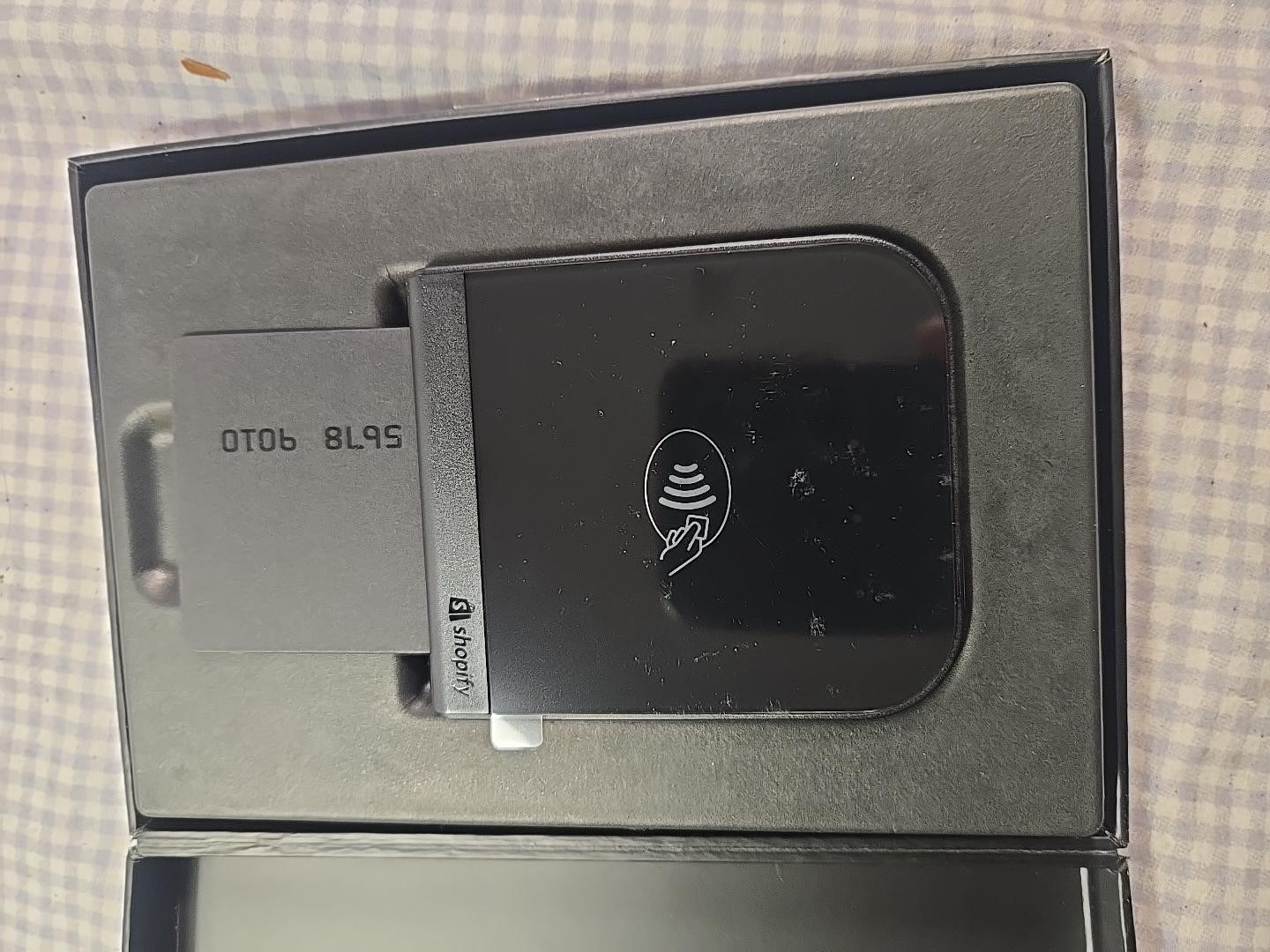 New Shopify Tap and Chip Card Reader S1801B