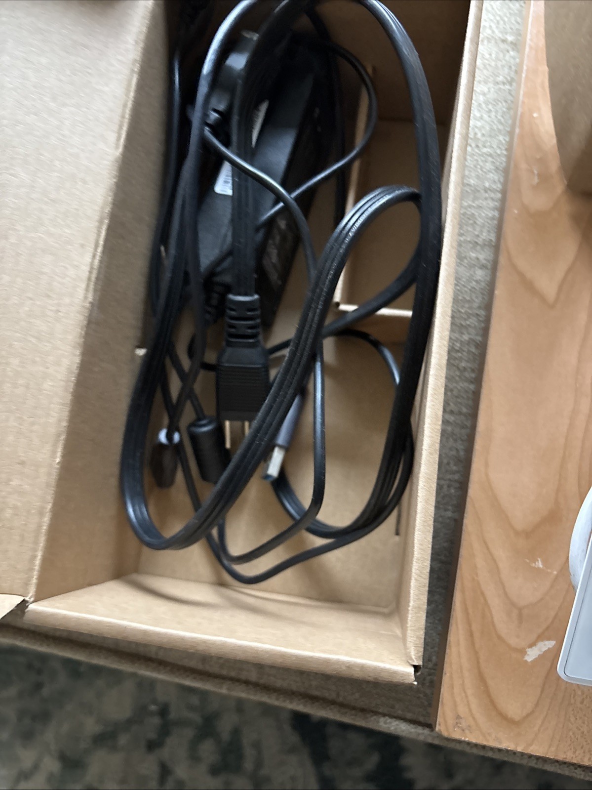 Clover Mini Wi-Fi C300 POS System w/ Triangle Hub and Power Cord