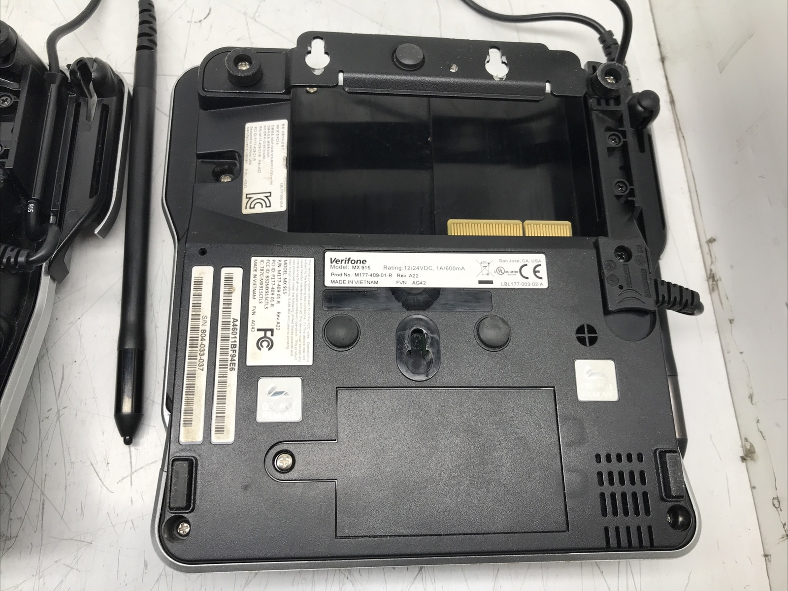 Lot of 3 UNTESTED Verifone MX915 credit card terminals w/ one MX900-02 module