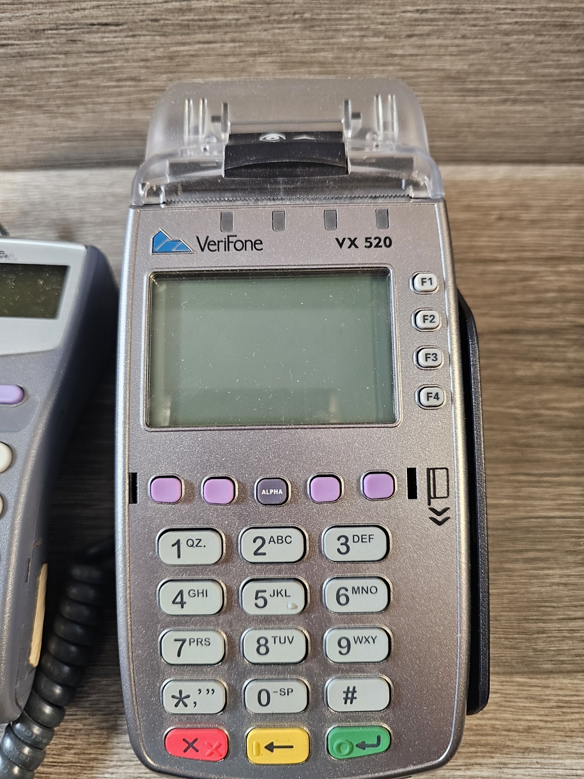Verifone VX520 Credit Card Reader With 1000 SE Pin Pad