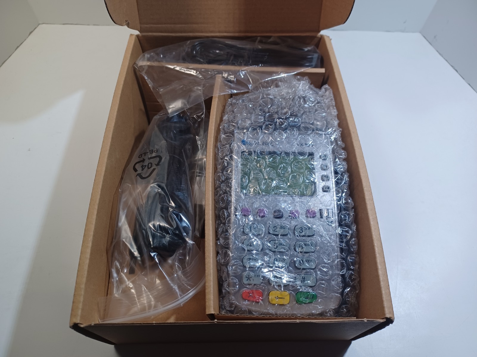 Verifone VX520 Credit Card Machine Terminal Reader