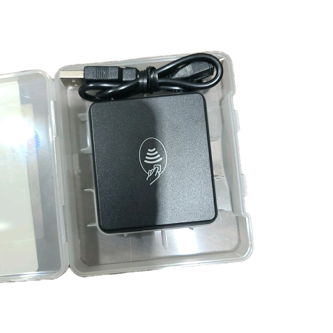 BBPOS Chipper 2X Bluetooth Card Reader and Charge Cables