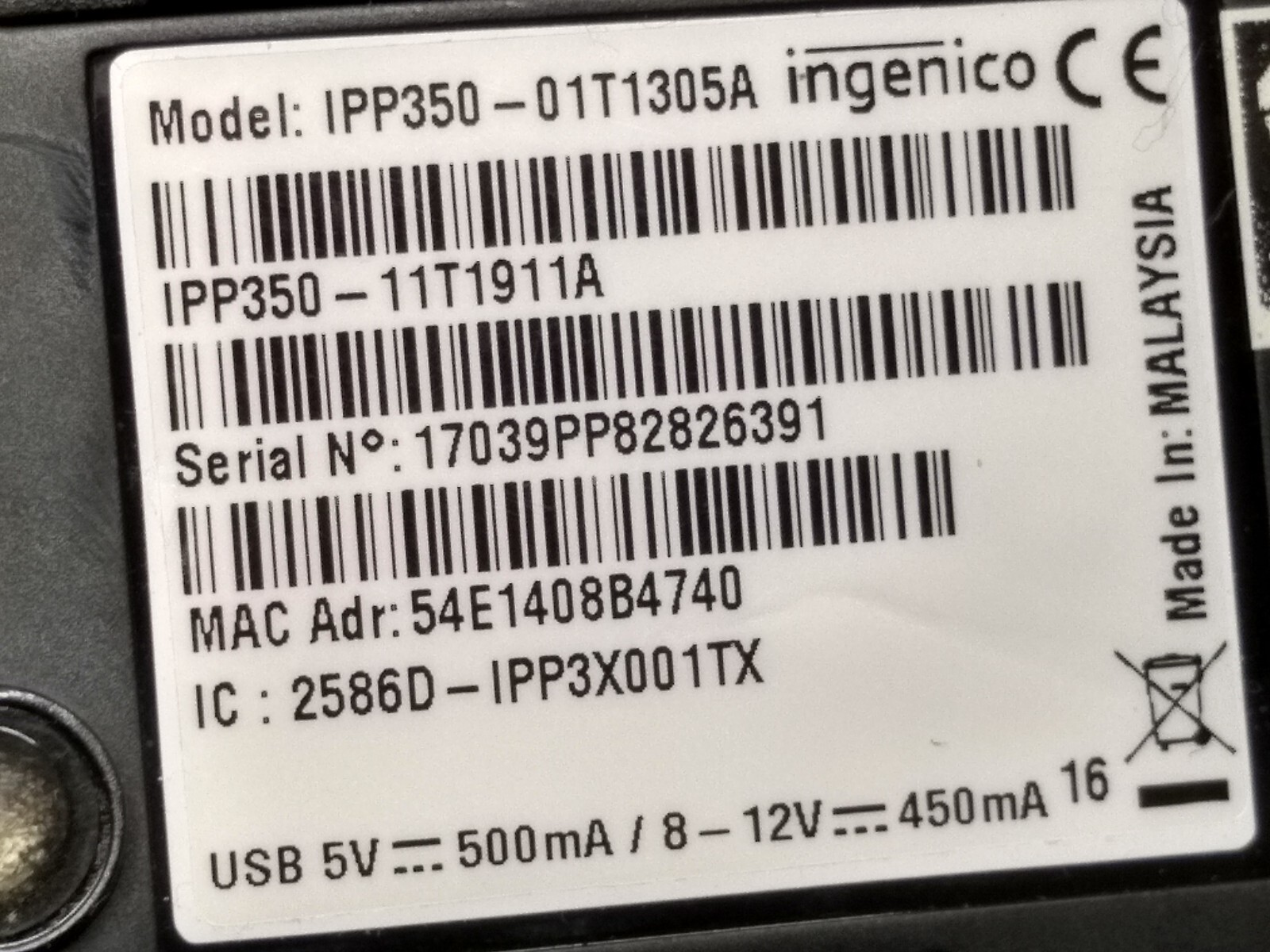 Ingenico Credit Card Payment Terminal IPP350 Powers on