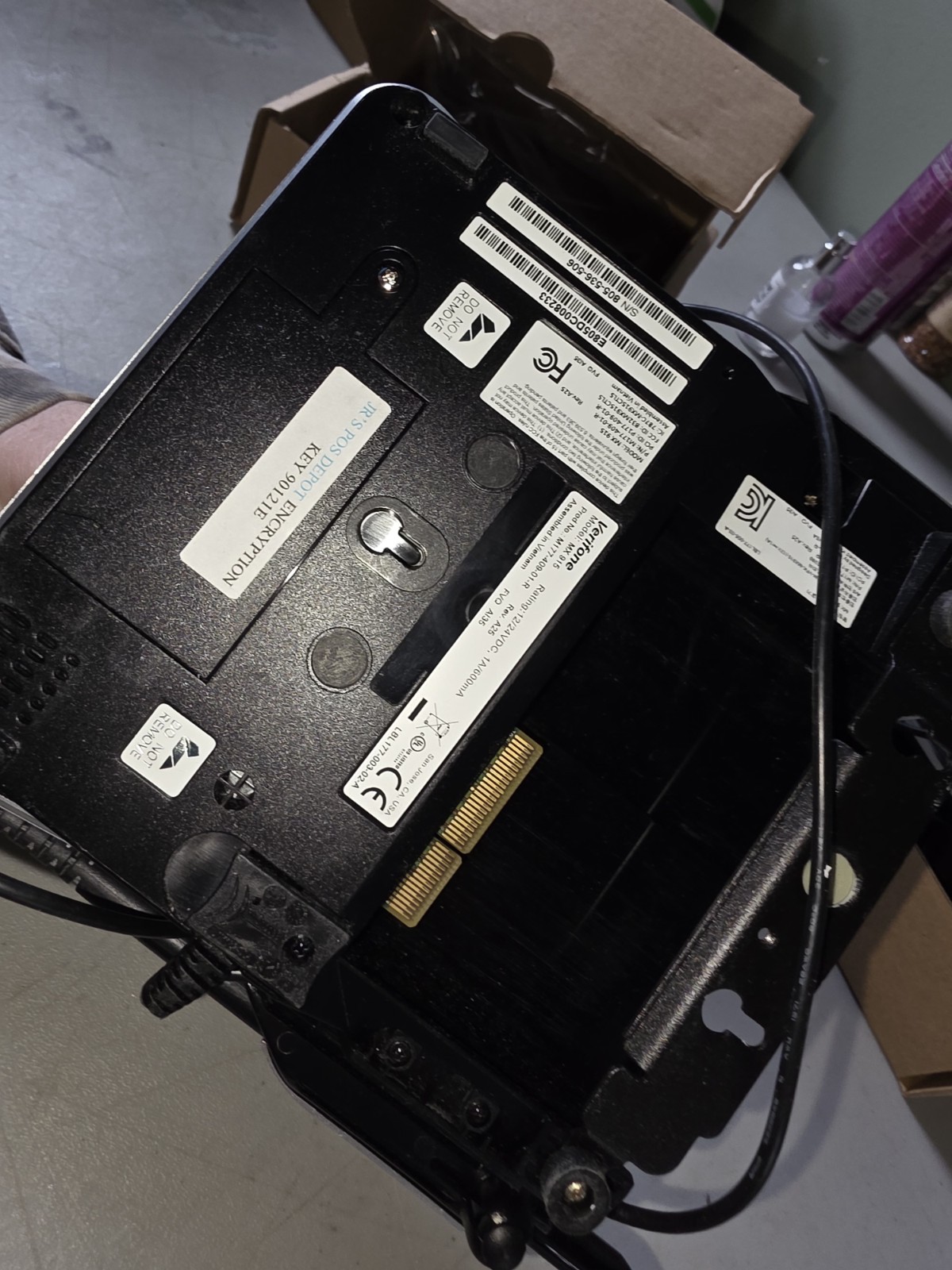 Verifone MX915 Payment Terminal w/ Stylus