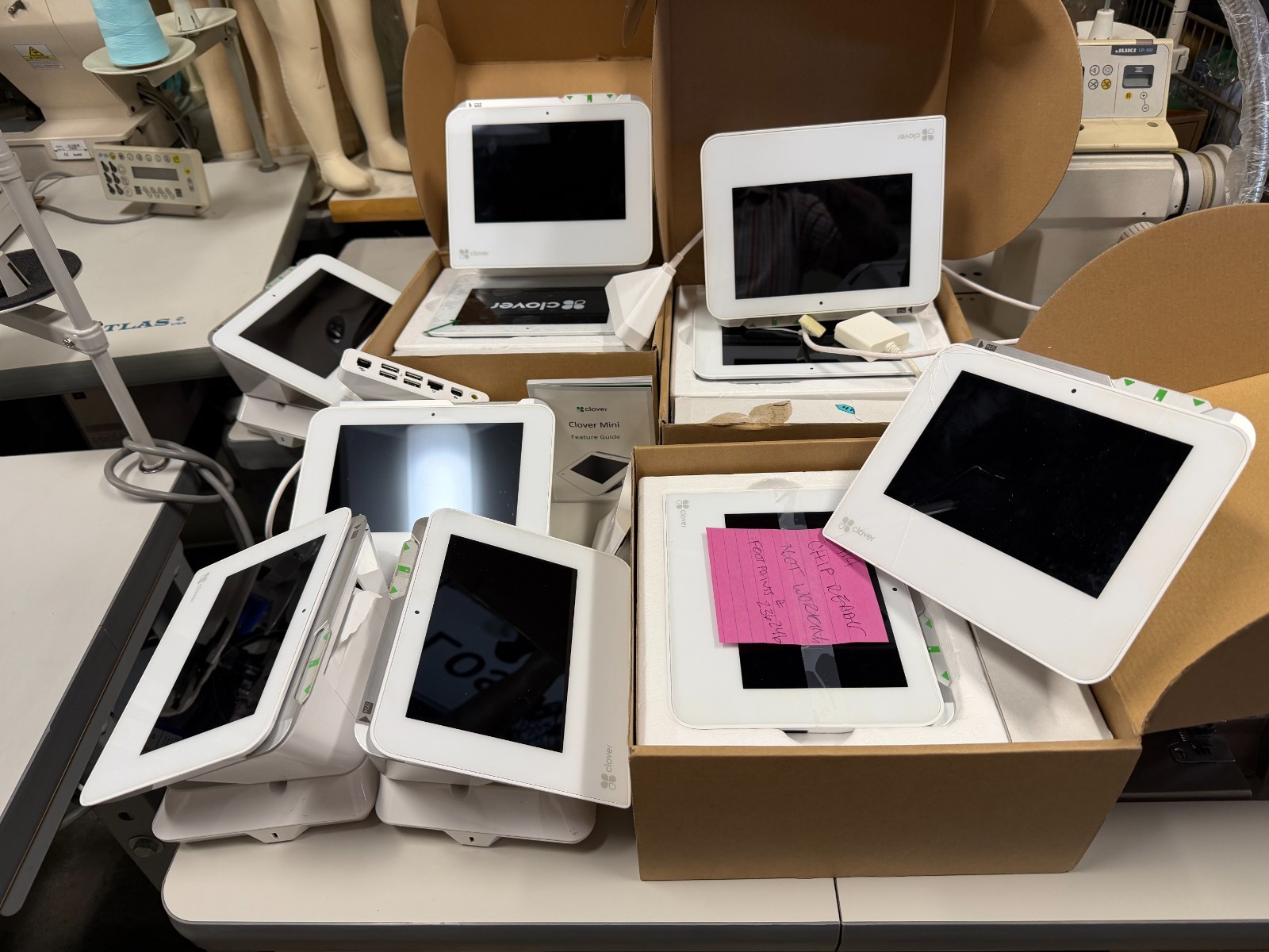 Clover C300 Mini Wi-Fi POS System – LOT –