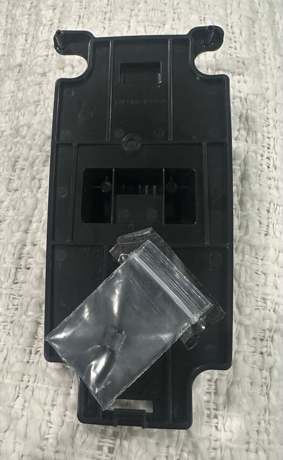 Tailwind CST00119A – Ingenico IPP350 PEDpack – Kit 16A – CC Reader Mount Bracket
