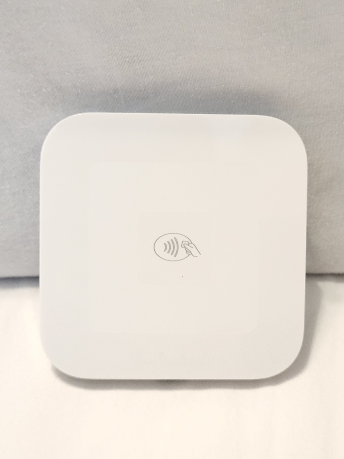 Square S8 Contactless Credit Card Reader & Megstripe Reader & Cable & Sticker