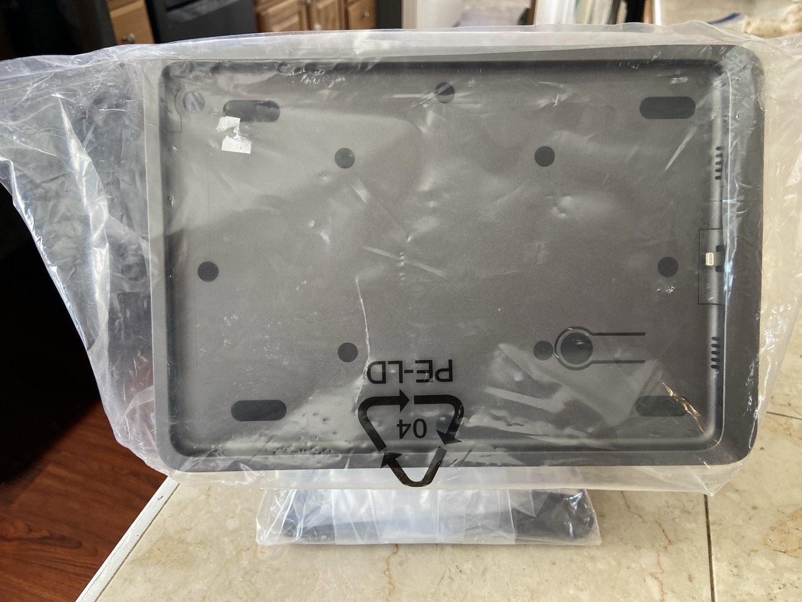 Elo Z10 Heartland iPad Stand – New In Plastic Never Used